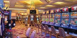 Live dealer roulette table interface on playtime apk viewed on Android phone
